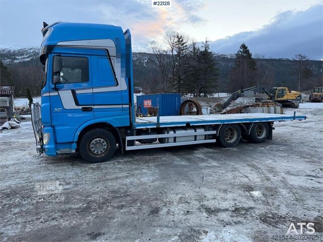 Платформенный трейлер DAF XF 510 6x2