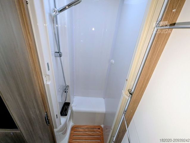 Entegre karavan CARADO I 338 pro+ AUTOMATIK,TV+SAT,NAVI,RFK