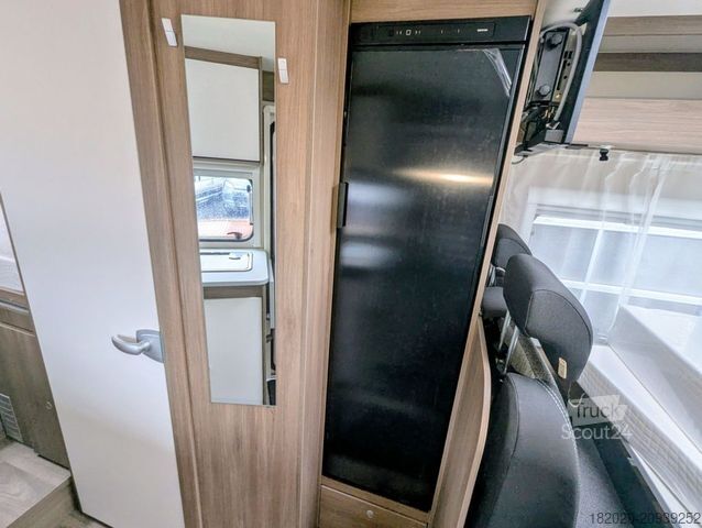 Kastenwagen Wohnmobil / Campervan CARADO VAN 347 AUTOMATIK,COMBI 6E, NAVI uvm.