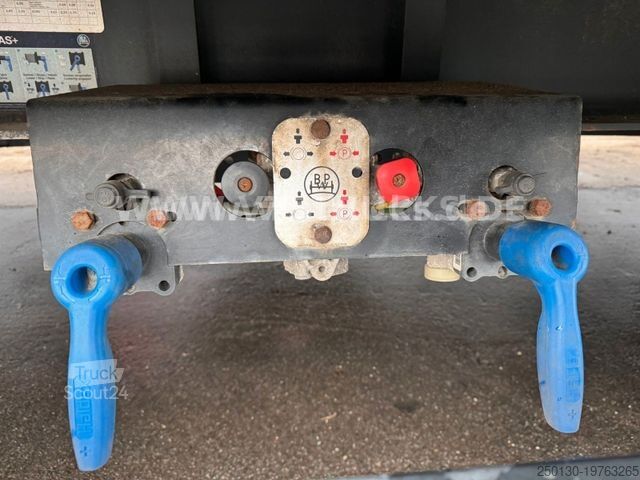 Ρυμουλκούμενο μεταφοράς αλόγων Stehmann 1.Stock Viehanhänger Bj.2013