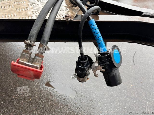 Ρυμουλκούμενο μεταφοράς αλόγων Stehmann 1.Stock Viehanhänger Bj.2013