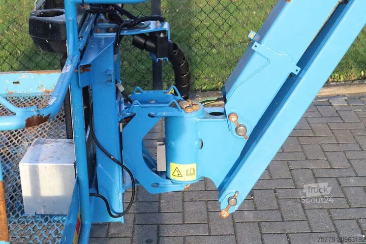 Platformă de lucru telescopică articulată Genie S-80 J | 26.5 METER | 300 KG | LOW HOURS