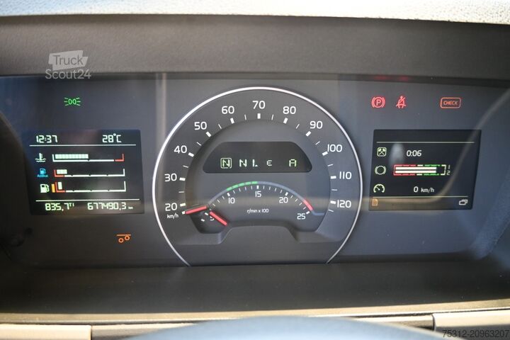 Platós teherautó ponyvával Volvo FM460  6x4 X-Track HD Allrad E6 LBW AHK Lenkachse