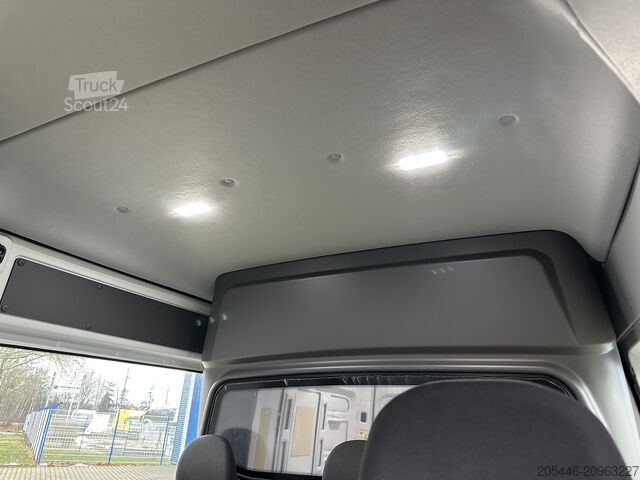 Dostavno vozilo Next Lvl *NAVI* KLIMATSKA NAPRAVA* POPOLNO OPREMLJEN* MAN TGE 3.180 Kasten 6-Sitzer *VOLL*