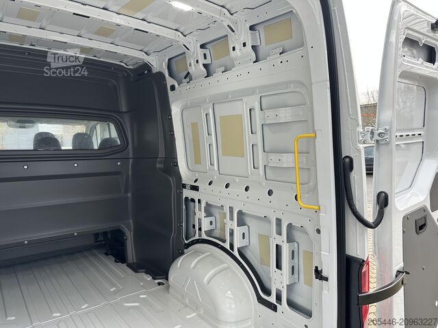 Dostavno vozilo Next Lvl *NAVI* KLIMATSKA NAPRAVA* POPOLNO OPREMLJEN* MAN TGE 3.180 Kasten 6-Sitzer *VOLL*