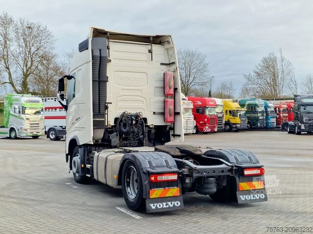 Standart-SZM Volvo FH 13.460 Globettrotter 4x2 - I parkcool - 2x t...