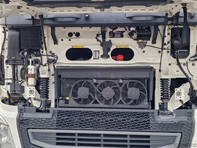 Standart-SZM Volvo FH 13.460 Globettrotter 4x2 - I parkcool - 2x t...