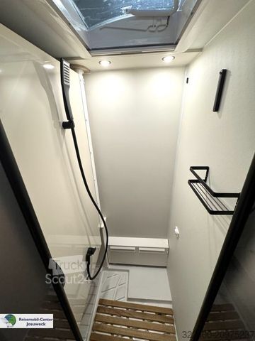 Autorulotă semi-integrată EURAMOBIL Xtura 686 EF Timberline Dieselheizung