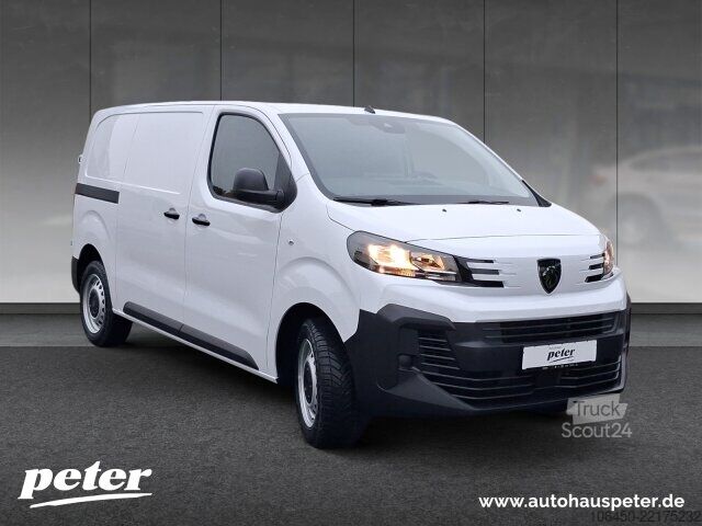 Dobozos furgon Peugeot Expert L2 BHDi 145 EAT8 +AHK+Kamera+Holzboden+