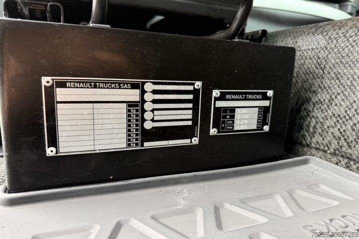 Standaard trekker Renault T430 4x2 / Swiss-Vehicle