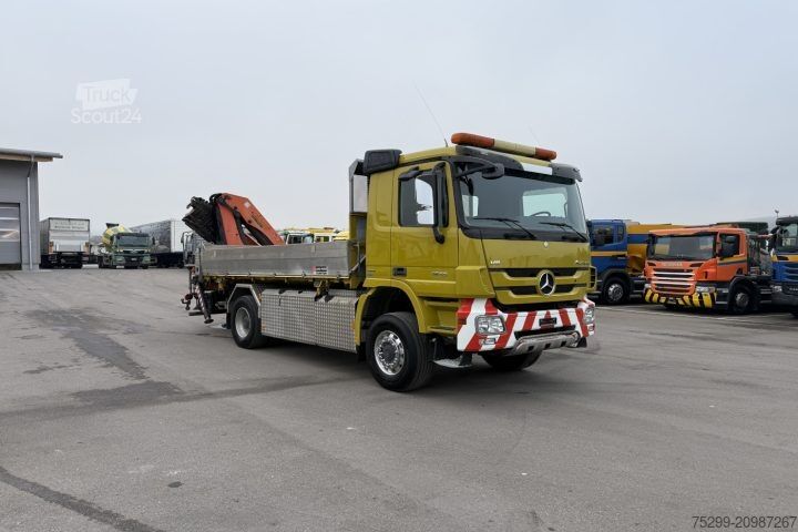Grue montée sur camion Mercedes-Benz Actros 1855A 4x4 PK23002 / Swiss-Vehicle