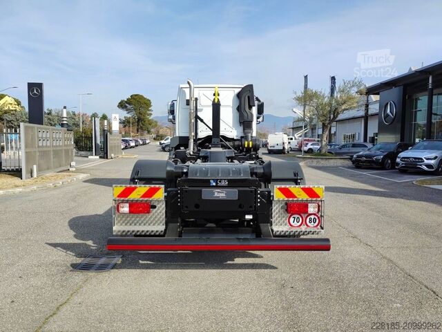 Tovornjakovo podvozje FORD TRUCKS 1833 DC CARRO 4X2 4250 6,9 Lit.