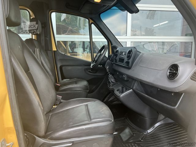 Furgão pick-up MERCEDES-BENZ Sprinter 311 CDI DOKA 6-Sitze AHK 2,7m 1-Hand