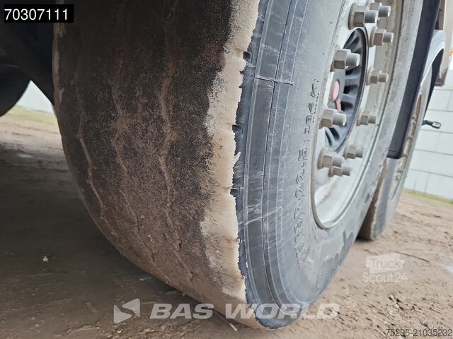  Benalu BEN 3 axles 32m3