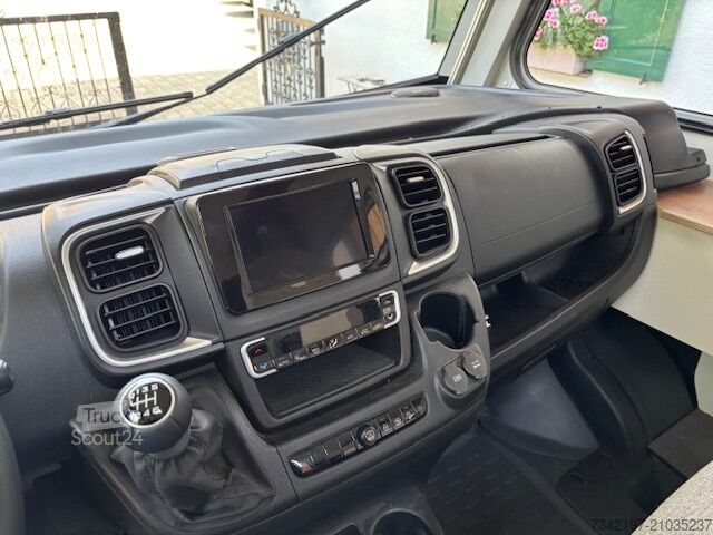 Camping-car intégral Detleffs I - 6717 Trend 1.Hd. 14´000km