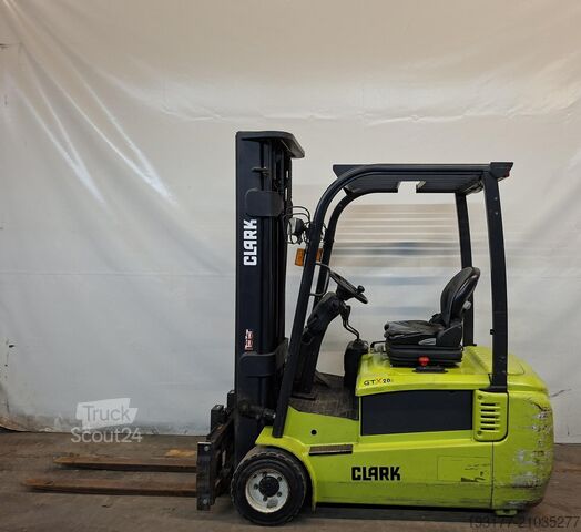 Chariot élévateur frontal Clark GTX20s