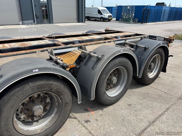 Konteinerių vežimas D-TEC VCC-01 / 3x Extendable / BPW / 1x Lift Axle