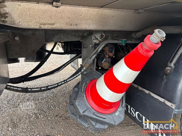 Vyprošťovací vozidlo Mitsubishi FUSO Tischer  - afsleepwagen - bergingswagen - ...