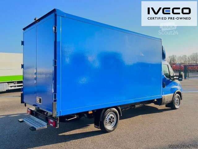 Fourgon tôlé IVECO 35S18H Koffer / Portaltüren, 3L Hubraum!
