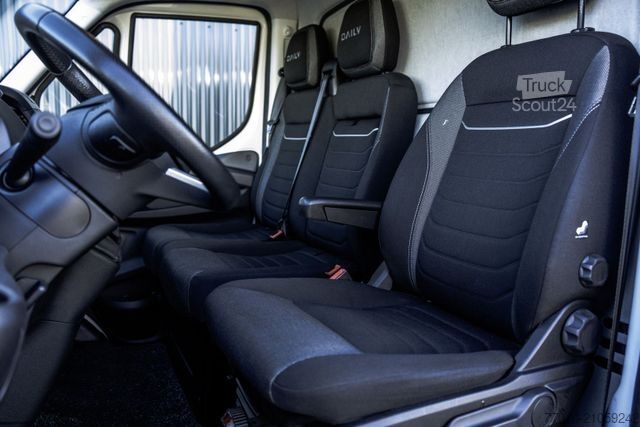 Box van IVECO 35C16 | 3.0L | Bakwagen met Laadklep | N1 | Auto