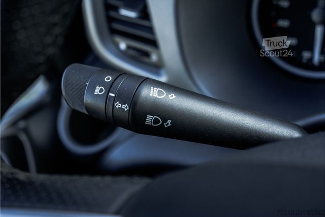 Box van IVECO 35C16 | 3.0L | Bakwagen met Laadklep | N1 | Auto