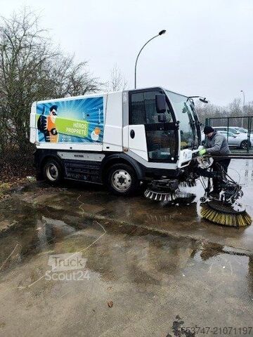 Sweeper Bucher City-CAT 5006