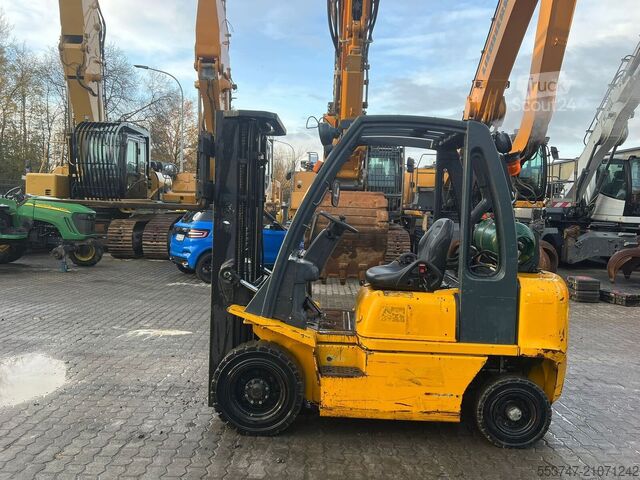 Forklift Nissan FG 25