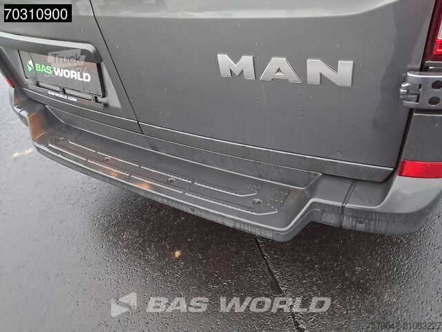 High-roof van Volkswagen Crafter 177pk Neu! Automatik L5H4 LED ACC Navi ...