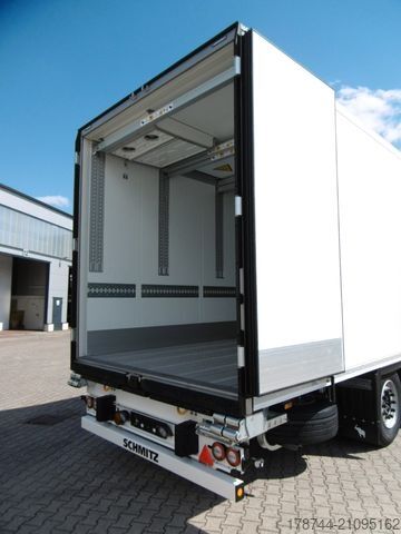 Reefer semitrailer SCHMITZ CARGOBULL Multitemp.- Kühlsattelaufliege, Miete ab ¤ 1399