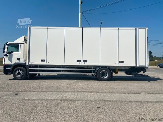 Camión caja  Faltwand - Kofferaufbau, Seitenfaltwand