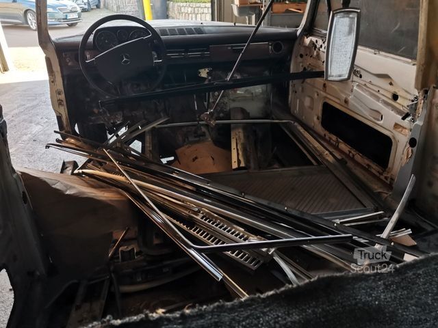 Βαν MERCEDES-BENZ 250 Coupe 280 W114 /8