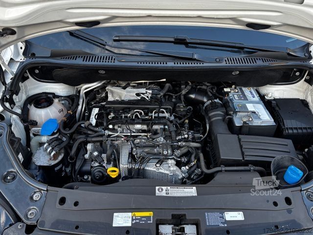 Panel van VOLKSWAGEN Caddy 2.0 TDI Maxi StdHzng Klima 2Schiebetüren