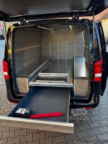 Furgon blaszak MERCEDES-BENZ Vito Kasten 114CDI 4x4 lang Bestattung Hartung