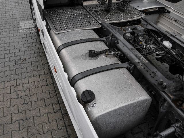 وحدة جرار قياسية DAF XG 530 FT + 2x TANK + FULL SPOILER + ROOF AIRCOND
