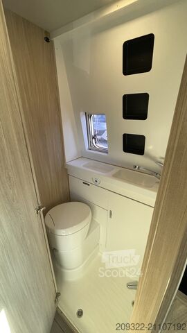 Caravana/autocaravana Fiat Weinsberg Carabus 600 K | 4 Posti Letto | Completamente Attrezzato