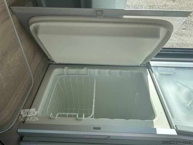 Caravan/camper Volkswagen California Camper | 2 letti – posti letto per 4 | Angolo cottura