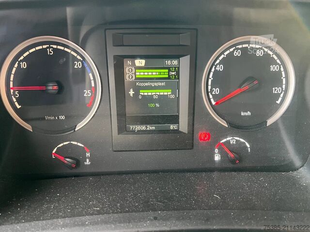 Cattle transport Scania R560 V8 6x2/4 Finkl Type2 Wage/weigh lift belas...