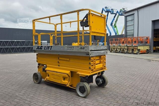 Podnośnik nożycowy JLG 3246ES Electric, 11.7m Working Height, 320kg Capac