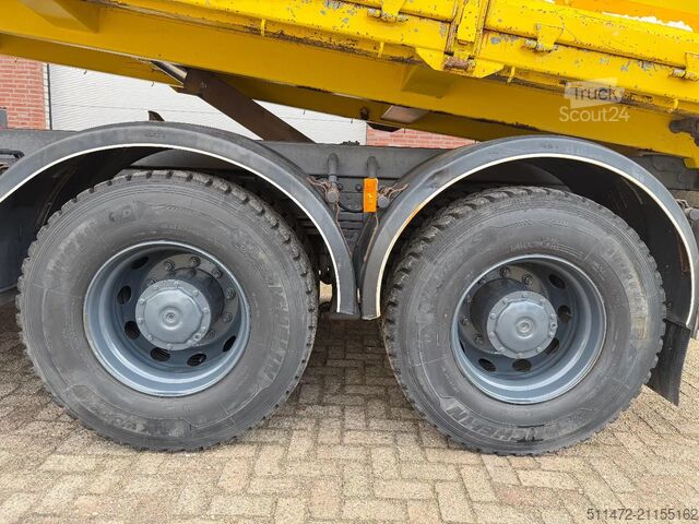 Kipper met kraan Mercedes-Benz Actros 2636 / 6x4 / HMF2020 - K2 / WAF Kipper /...