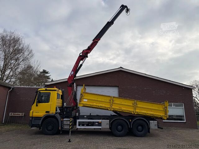 Kipper met kraan Mercedes-Benz Actros 2636 / 6x4 / HMF2020 - K2 / WAF Kipper /...