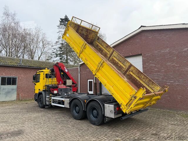 Vrachtwagen met kraan Mercedes-Benz Actros 2636 / 6x4 / HMF2020 - K2 / WAF Kipper /...