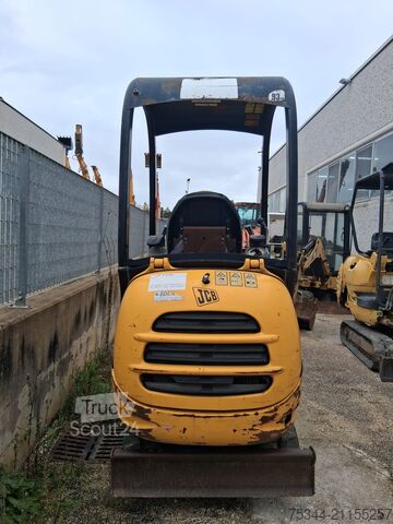 Mini-pelle JCB 8018