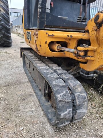 Mini-pelle JCB 8018