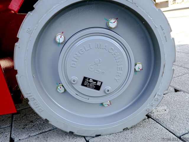 ножничный подъемник Magni ES1412E