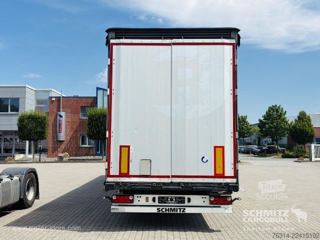 Semirimorchio con telone Schmitz Cargobull Curtainsider Mega Getränke