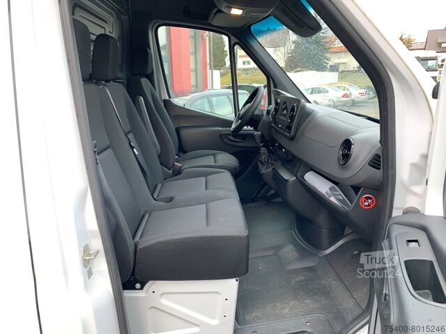 Kapalı kasa kamyonet Mercedes-Benz Mercedes-Benz Sprinter  319 CDI 4325 MBUX Kamera, Schwing DAB auch bei schwacher Bonität