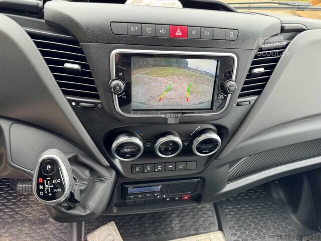 Samochód dostawczy Iveco 305er Bereifung DAILY 70 S 18H A8 4x4 WX - Kastenwagen H3