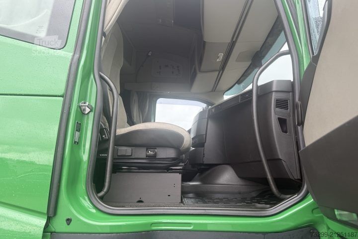 Standardni vlačilec Volvo FH-460 4x2T Retarder / Swiss-Vehicle