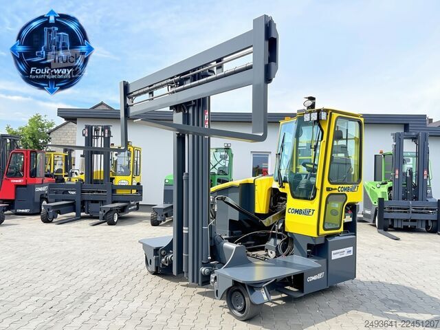 رافعة شوكية رباعية الاتجاهات Combilift C4000ET TRIPLEX 6350 WIDE FORK POSITIONE