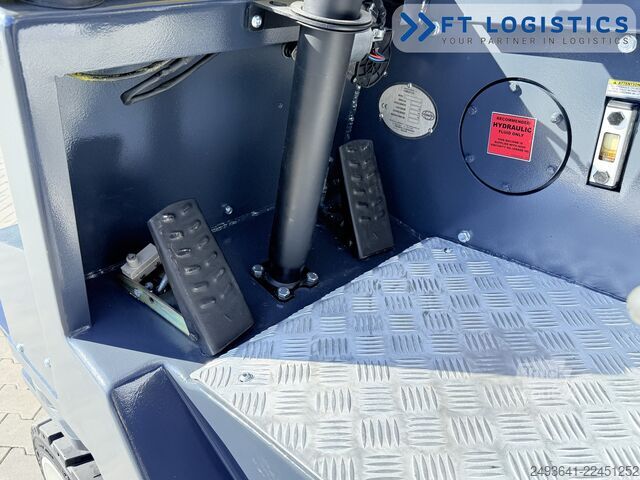 четырёхсторонний автопогрузчик Combilift CB4500 GAS TRIPLEX 6400 FORK POSITIONER